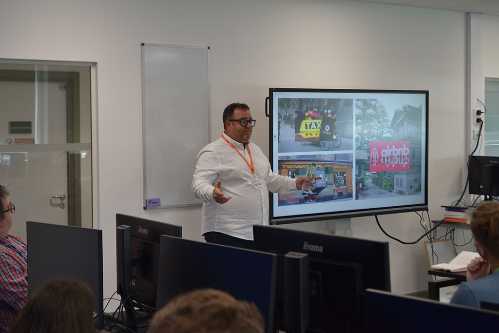 Pure Storage Low Res 2