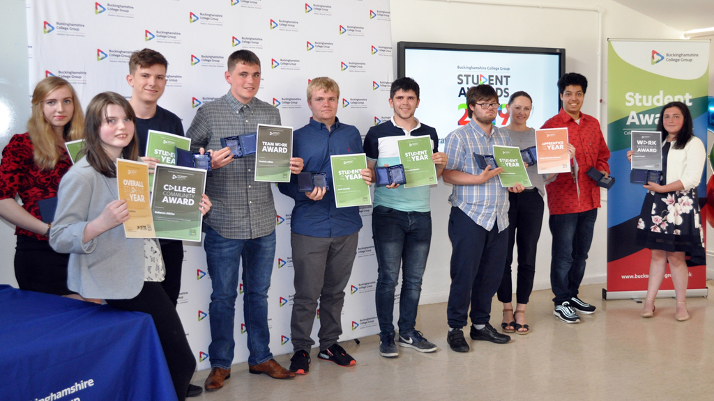 Student Awards Slideshow 2019 03